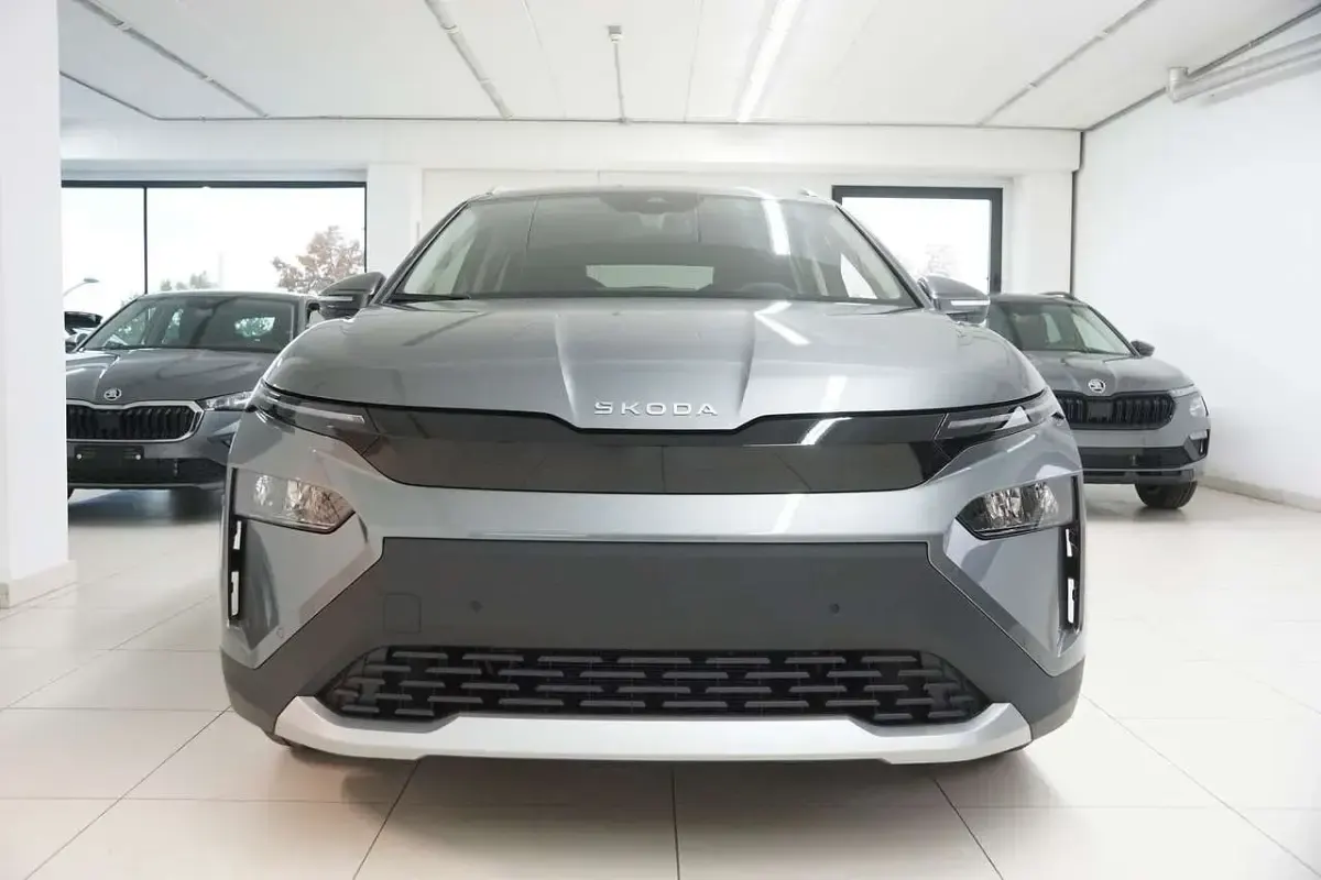 Nuova Skoda Elroq Selection 210 kW (286 CV) 2026 Grigio SUV