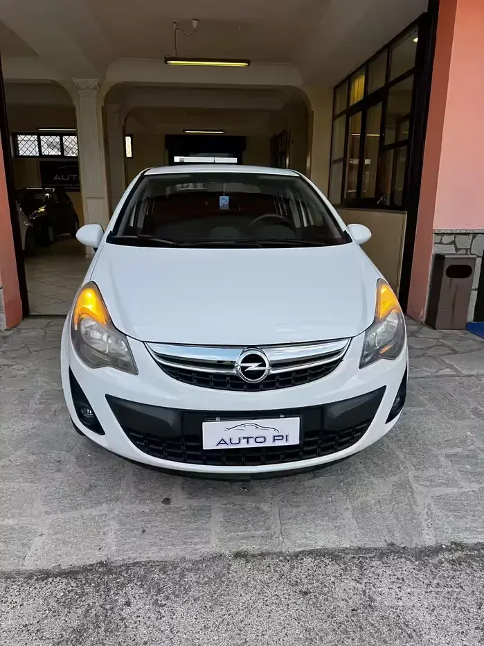 Usata Opel Corsa 86 CV (63 kW) 2015 Bianco Utilitaria