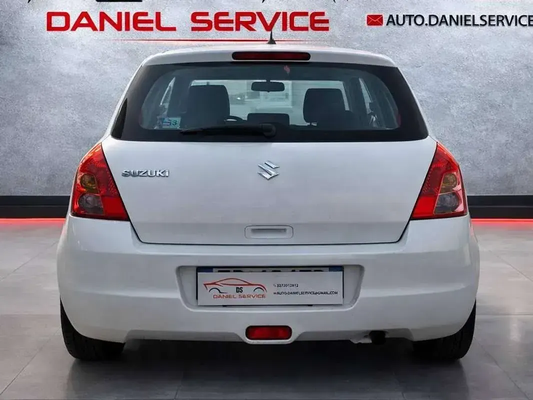 Usata Suzuki Swift GL 90 CV (66 kW) 2010 Bianco Utilitaria