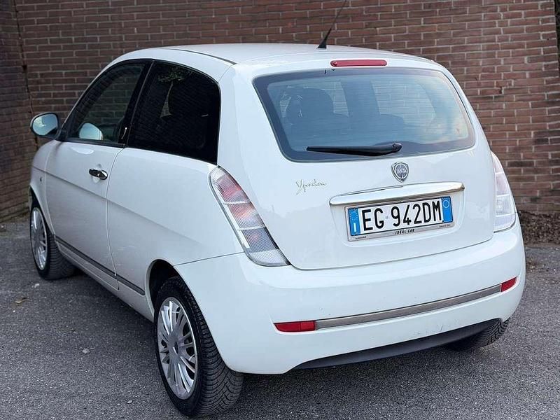 Usata Lancia Ypsilon 75 CV (55 kW) 2011 Utilitaria