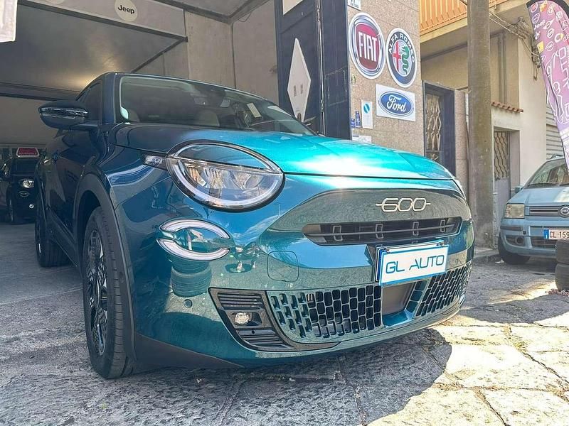 Nuova Fiat 600 La Prima 136 CV (100 kW) 2025 Other SUV