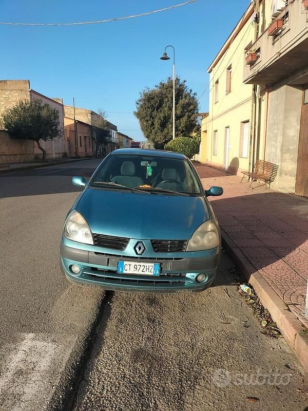 Usata Renault Clio II 2008 Blu Utilitaria