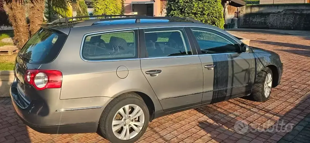 Usata VW Passat Comfortline 105 CV (77 kW) 2007 Grigio Station wagon
