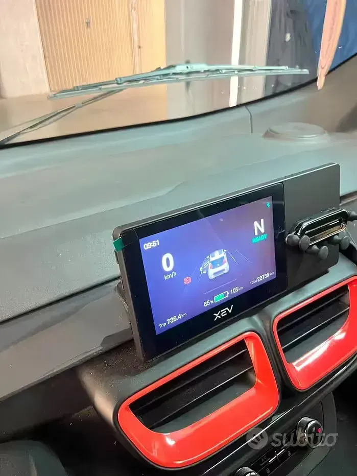 Usata XEV Yoyo 7 kW (10 CV) 2022 Nero Utilitaria