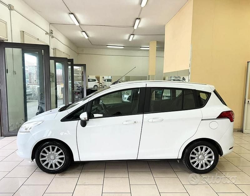 Usata Ford B-MAX Business Edition 75 CV (55 kW) 2016 Bianco Monovolume