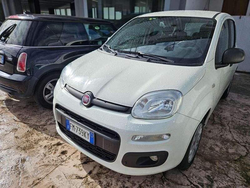 Bianco pastello Usata 2017 Fiat Panda Easy Due volumi | 8500 € (Buon prezzo) - Immagine 1/4