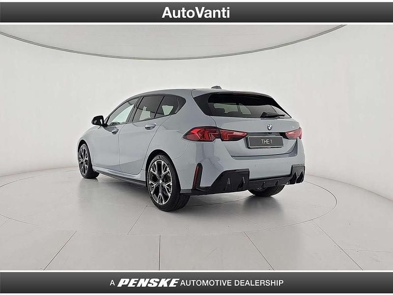 Nuova BMW 118 M Sport 150 CV (110 kW) 2026 Grigio Utilitaria