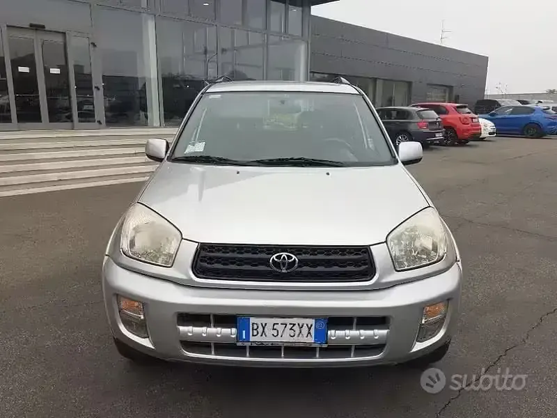 Usata Toyota RAV4 2002 Grigio SUV