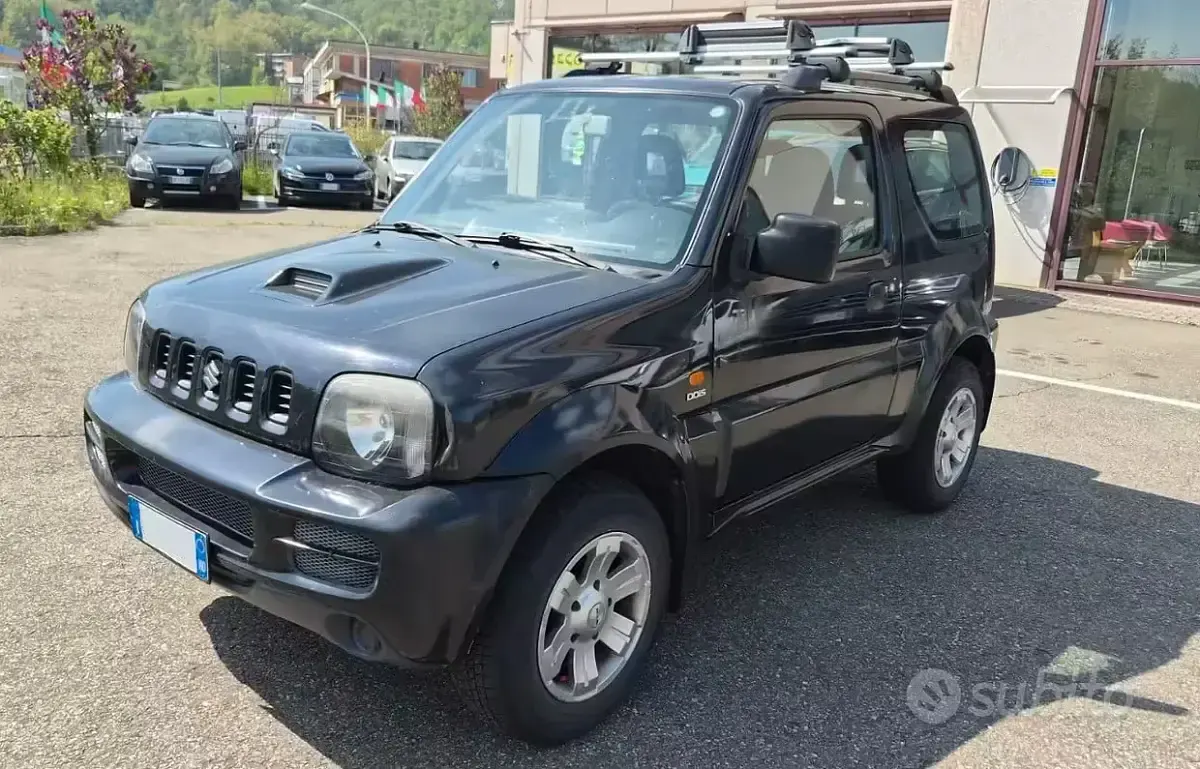 Second-hand Suzuki Jimny 86 CP (63 kW) 2006 Negru SUV