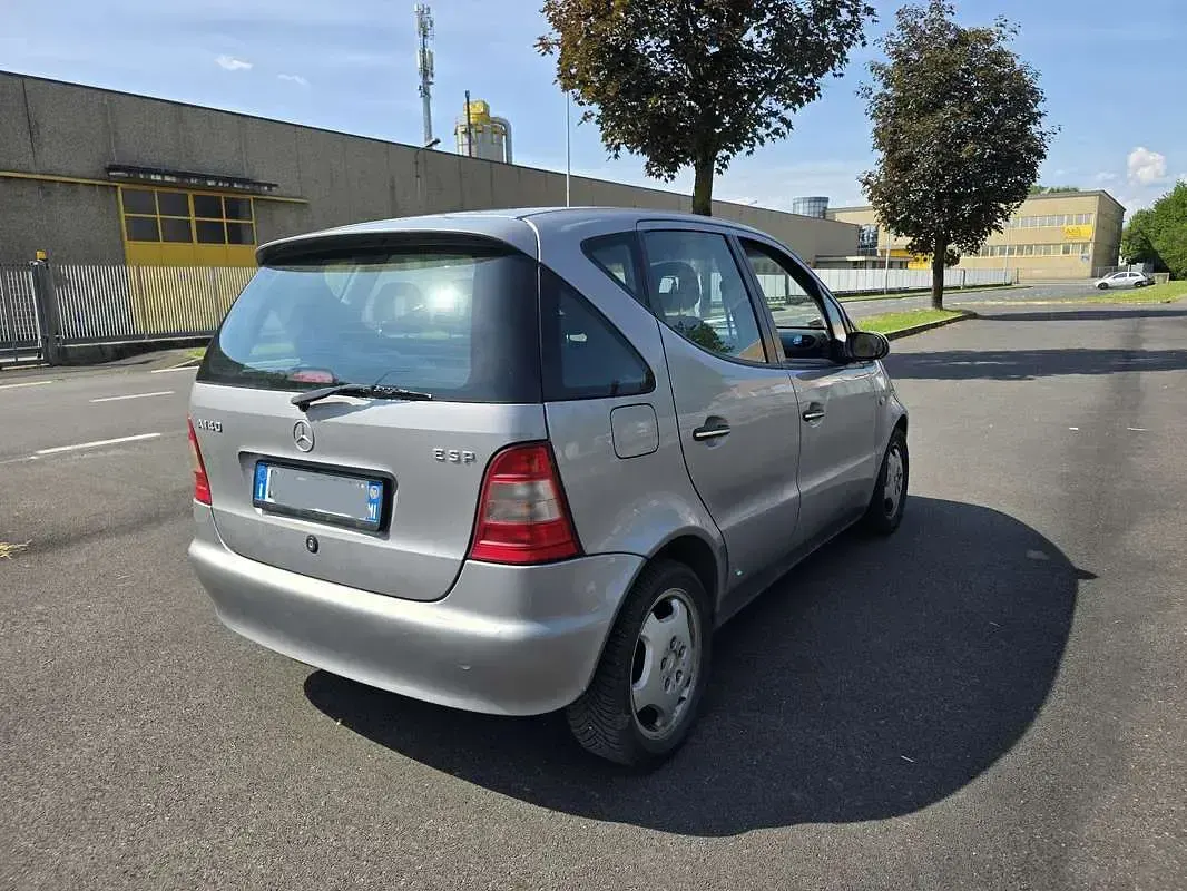 Usata Mercedes A140 Elegance 82 CV (60 kW) 2000 Monovolume