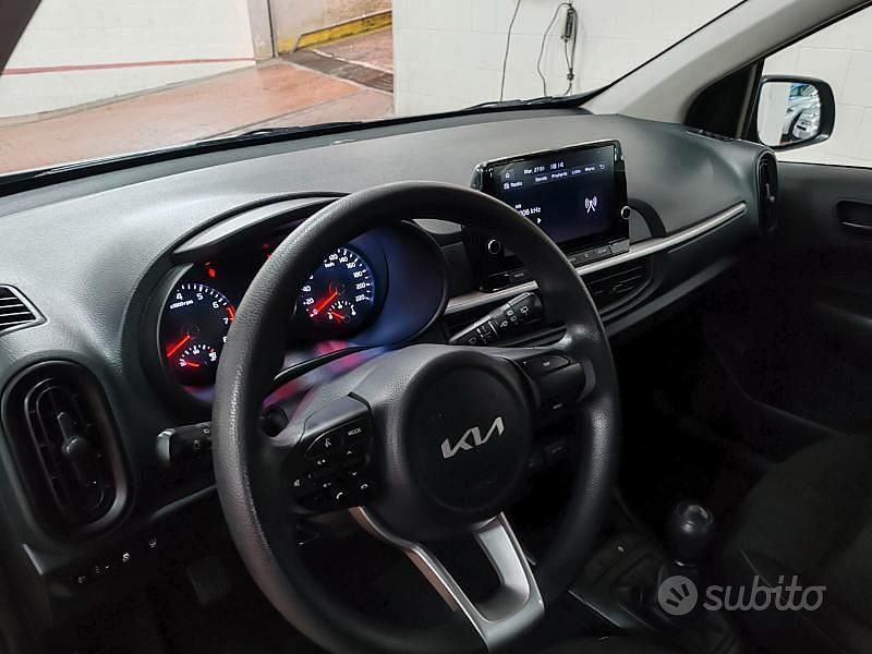 Usata Kia Picanto Comfort 67 CV (49 kW) 2022 Bianco Utilitaria