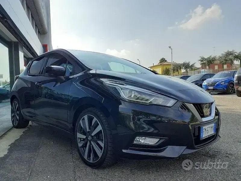Usata Nissan Micra Tekna 90 CV (66 kW) 2018 Nero / metallizzato Utilitaria