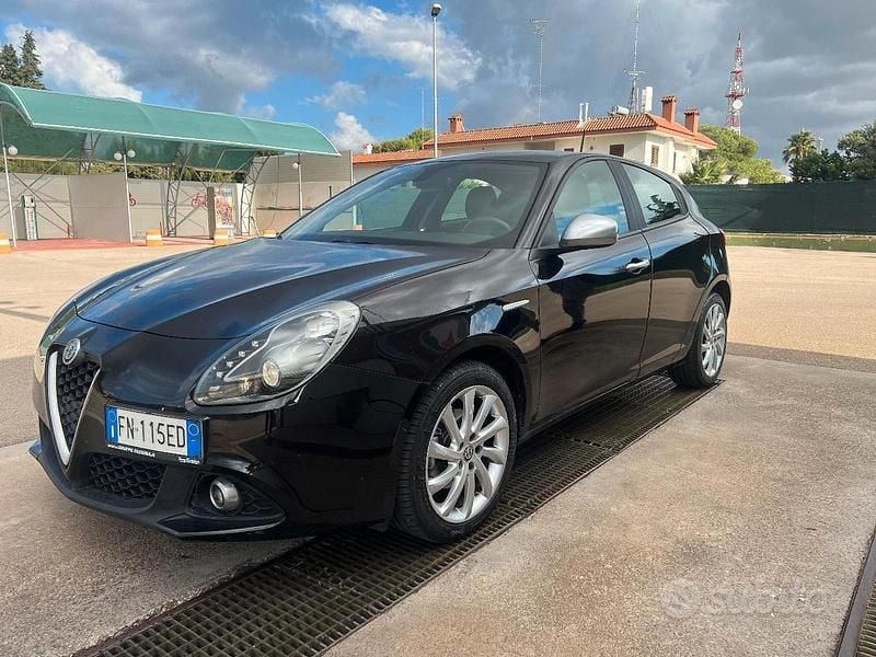 Usata Alfa Romeo Giulietta Super 120 CV (88 kW) 2018 Nero Berlina