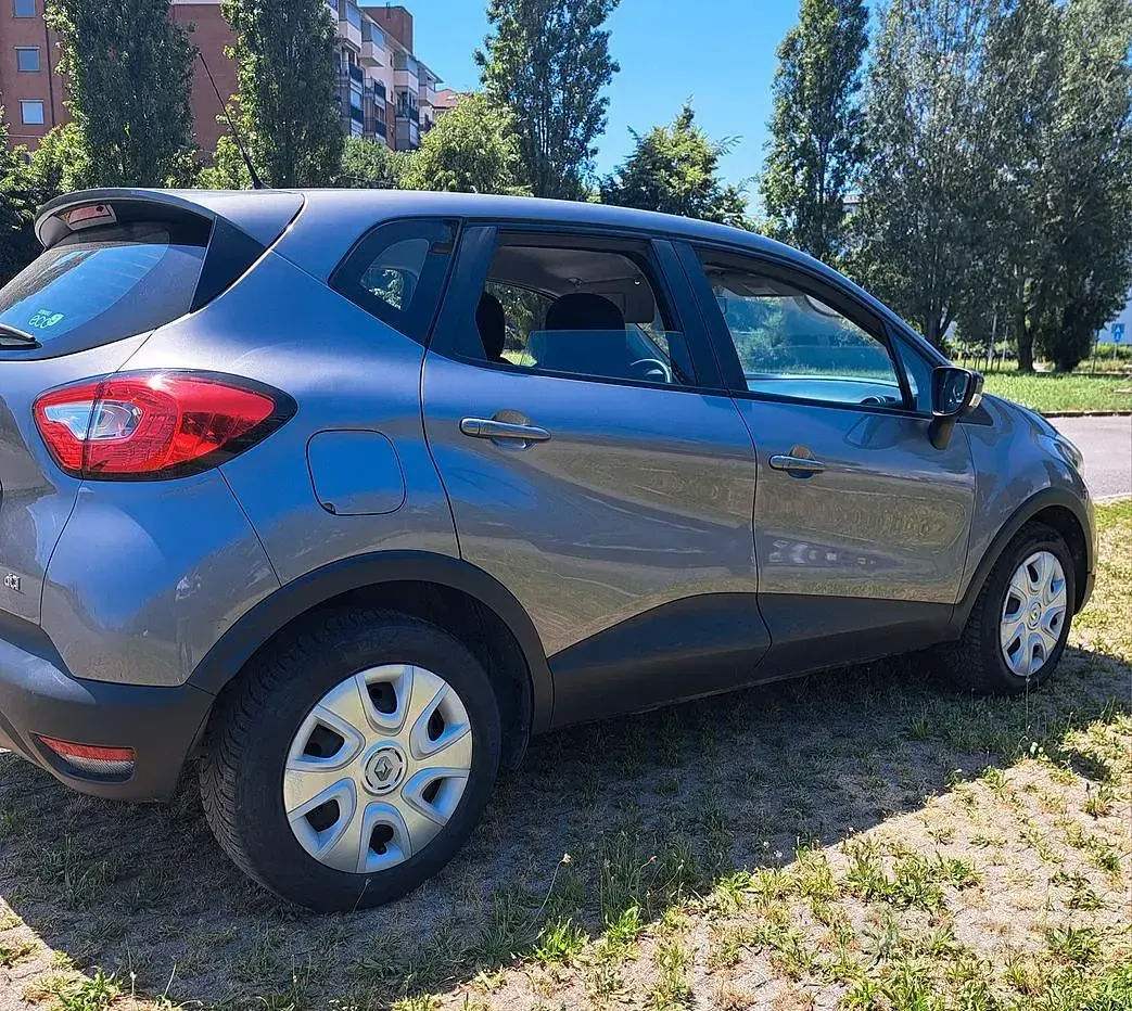 Usata Renault Captur 90 CV (66 kW) 2016 SUV