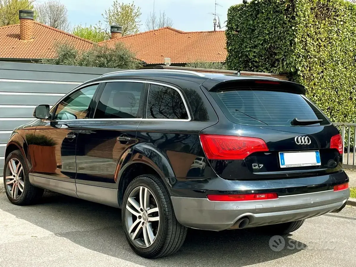 Usata Audi Q7 Advanced 245 CV (180 kW) 2012 Bluazzurro SUV
