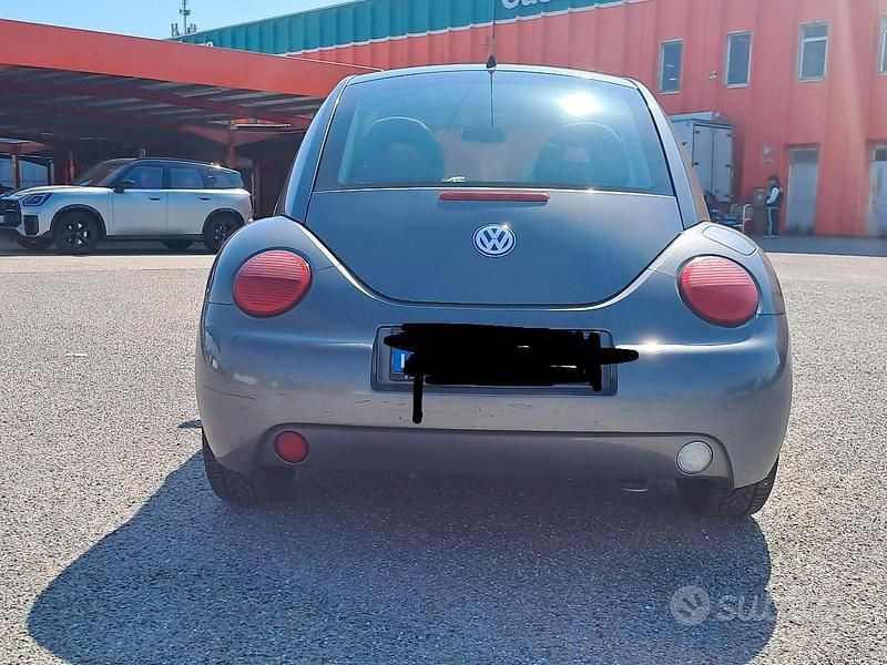 Usata VW New Beetle 2002 Grigio Utilitaria