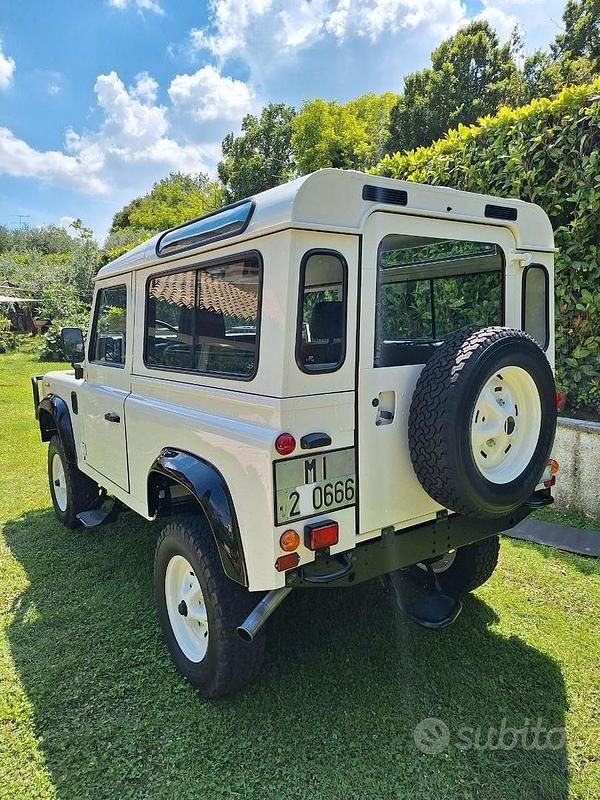 Usata Land Rover Defender 1991 Bianco SUV