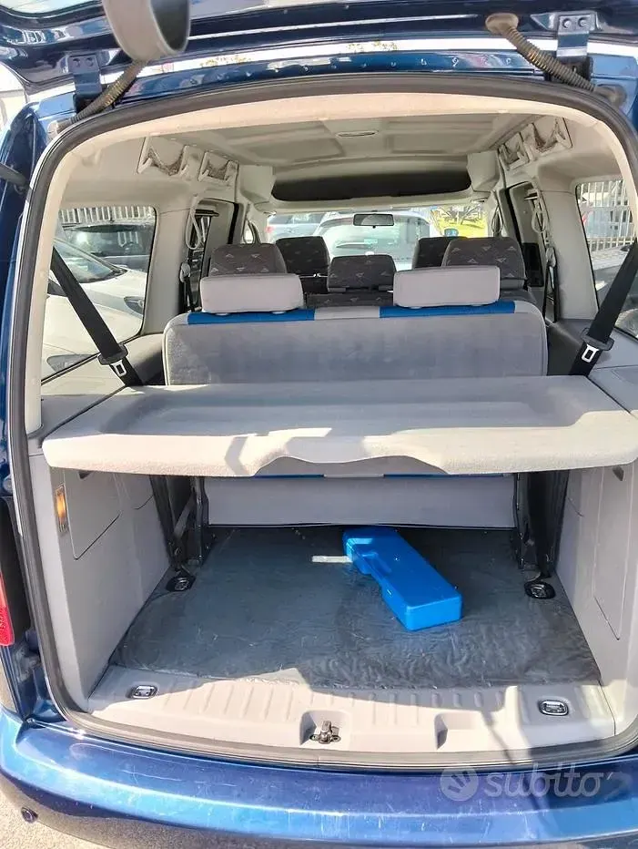 Usata VW Caddy 140 CV (102 kW) 2008 Blu Monovolume