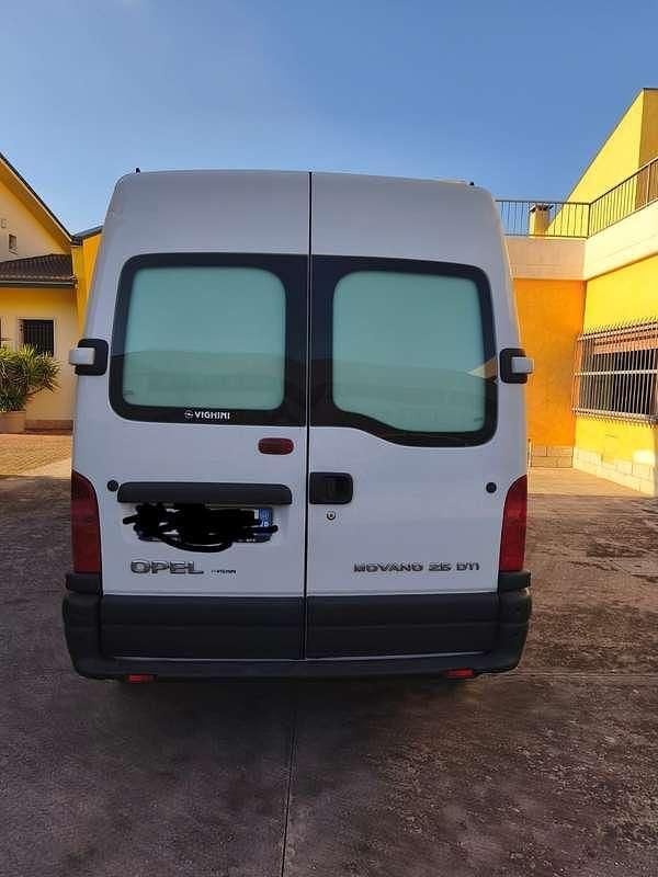 Usata Opel Movano 114 CV (83 kW) 2004 Furgone