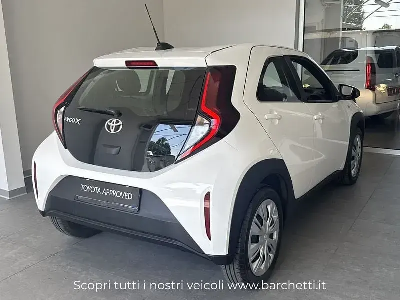 Usata Toyota Aygo X Active 72 CV (52 kW) 2024 Bianco SUV