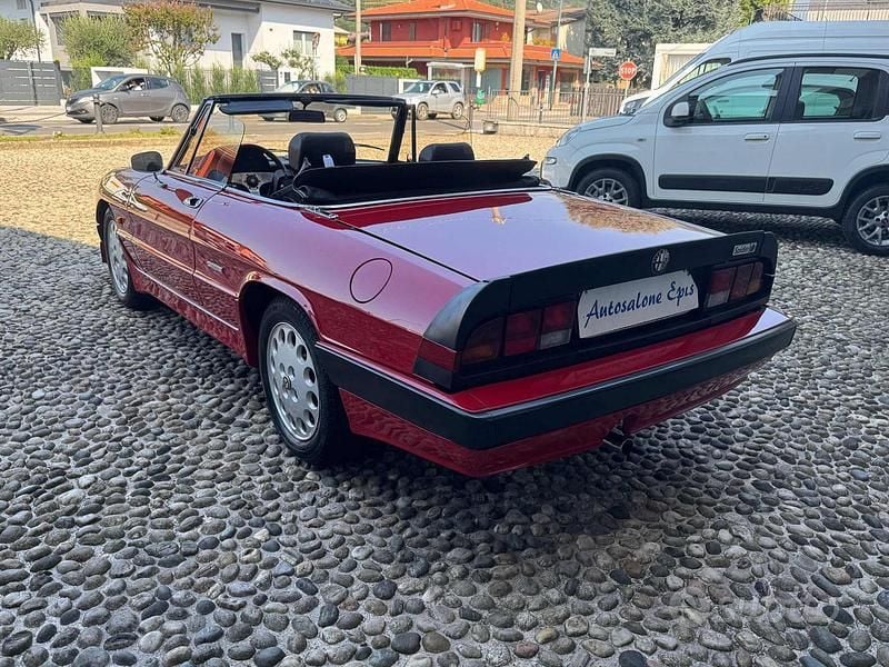 Usata Alfa Romeo Spider Quadrifoglio Verde 125 CV (91 kW) 1989 Rosso Cabrio