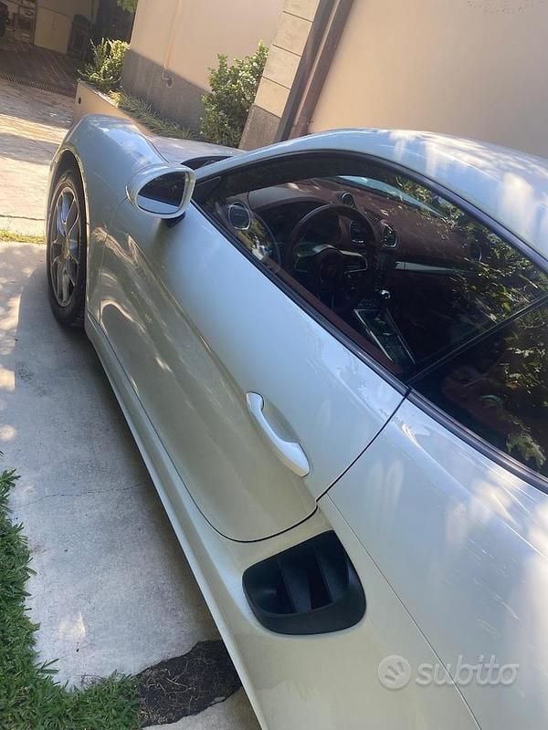 Usata Porsche 718 300 CV (220 kW) 2018 Bianco Coupé