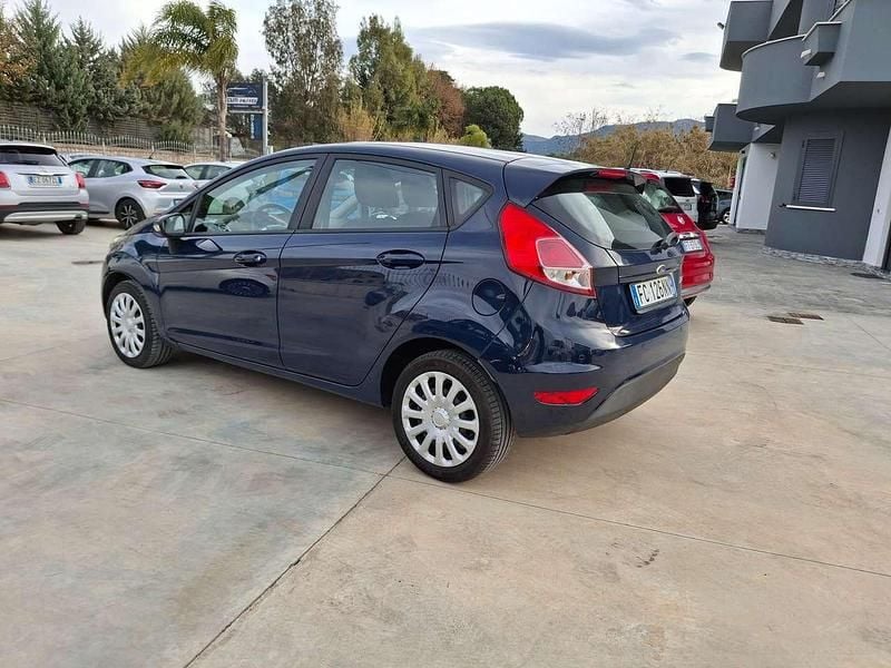 Usata Ford Fiesta 95 CV (69 kW) 2016 Blu/azzurro Berlina