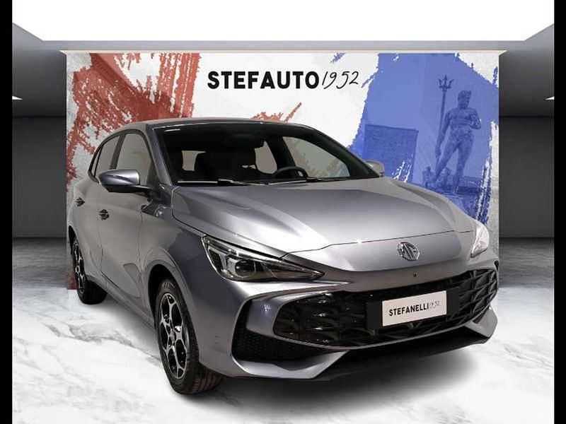 Grigio hampsted Nuova 2025 MG MG3 Luxury Due volumi | 17.900 € (Ottimo prezzo) - Immagine 1/4