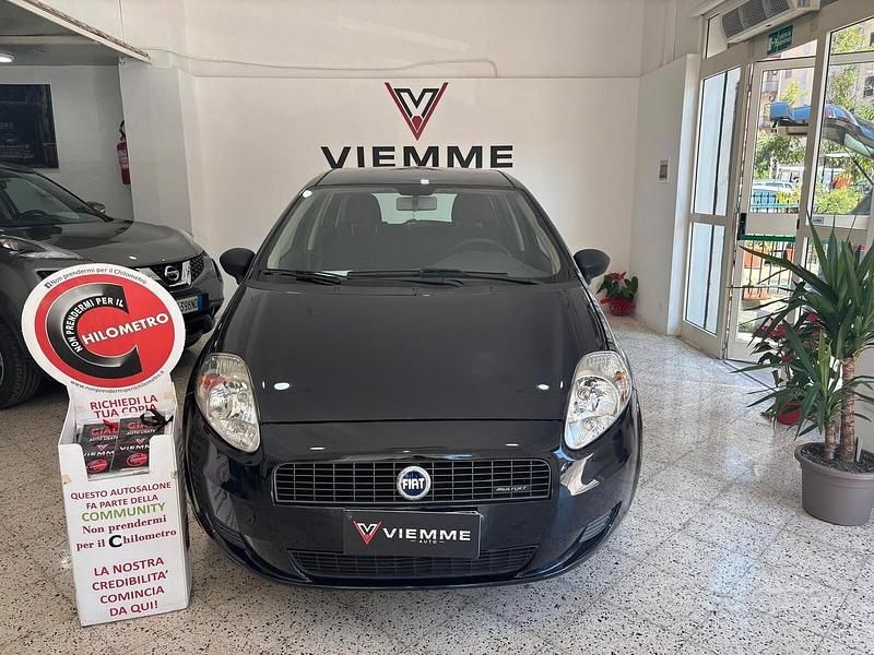 Usata Fiat Grande Punto Dynamic 75 CV (55 kW) 2007 Nero Utilitaria