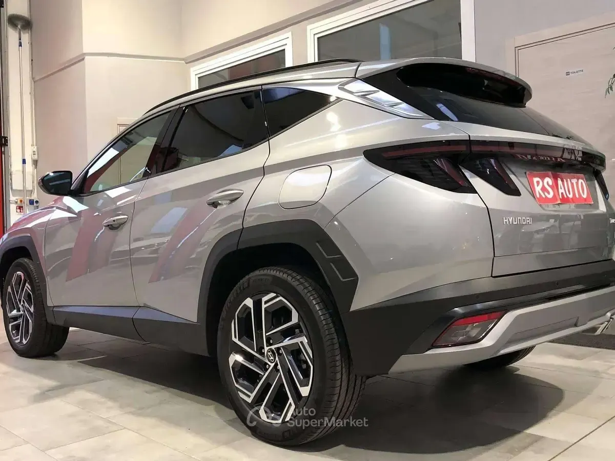 Nuova Hyundai Tucson 215 CV (158 kW) 2025 Argento SUV