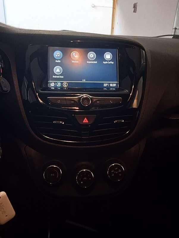 Usata Opel Karl Rocks 73 CV (53 kW) 2018 Bianco Utilitaria