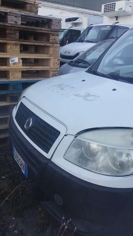 Usata Fiat Doblò Active 85 CV (62 kW) 2008 Bianco Monovolume