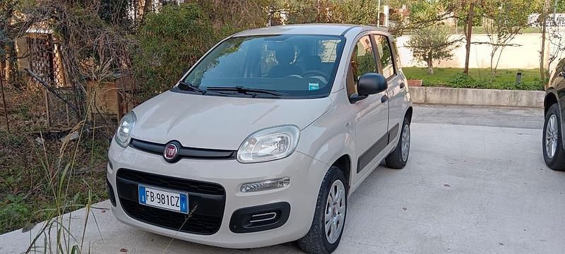 Usata Fiat Panda Easy 80 CV (58 kW) 2015 Beige Berlina