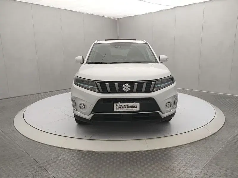 Usata Suzuki Vitara 116 CV (85 kW) 2022 Bianco SUV