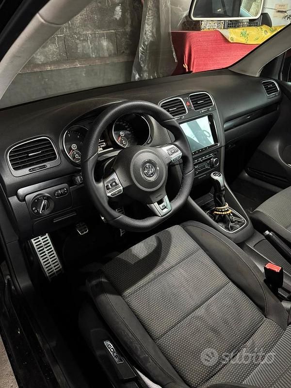 Usata VW Golf VI 110 CV (80 kW) 2009 Nero Utilitaria