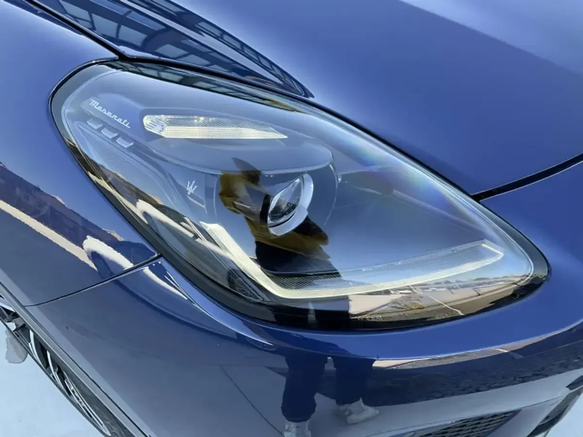 Nuova Maserati Grecale 330 CV (242 kW) 2025 Blu/azzurro SUV