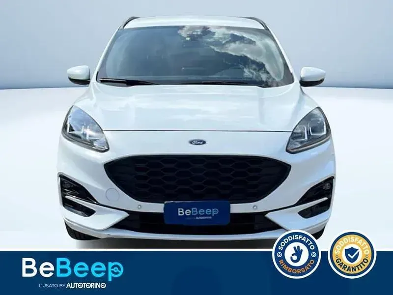 Usata Ford Kuga ST-Line 190 CV (139 kW) 2022 Bianco pastello SUV