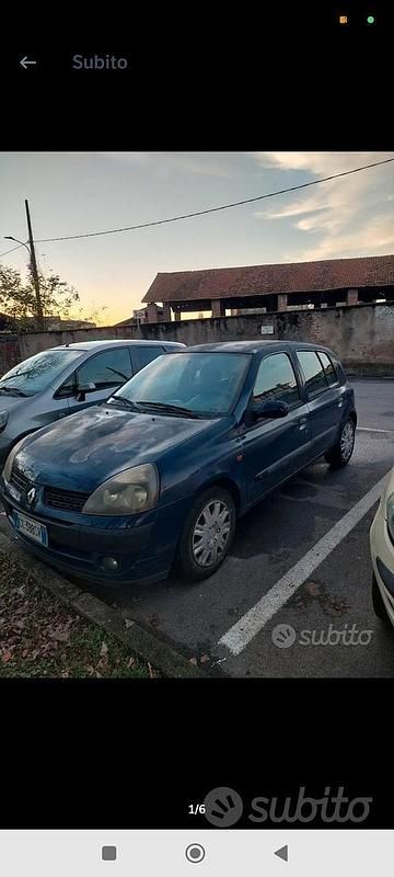 Usata Renault Clio II 2002 Blu Berlina