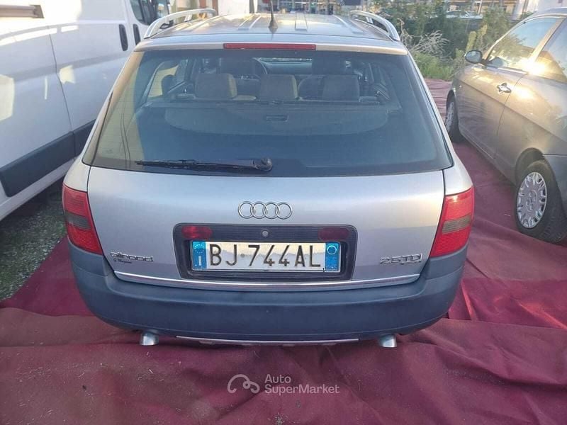 Usata Audi A6 179 CV (131 kW) 2000 Gray Station wagon