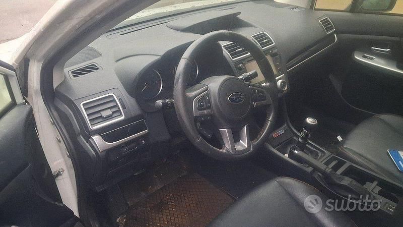 Usado Subaru Outback 150 CV (110 kW) 2017 Blanco Familiar