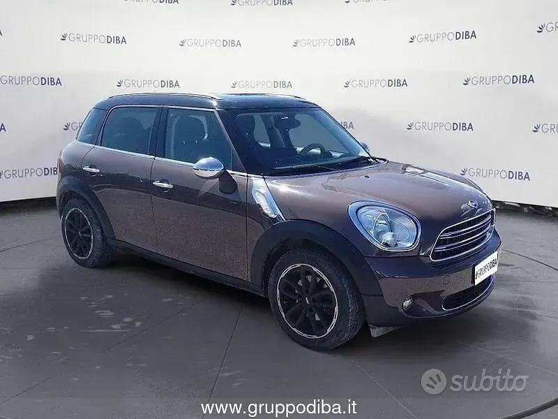 Usata Mini Cooper D Countryman 111 CV (81 kW) 2015 Marrone SUV