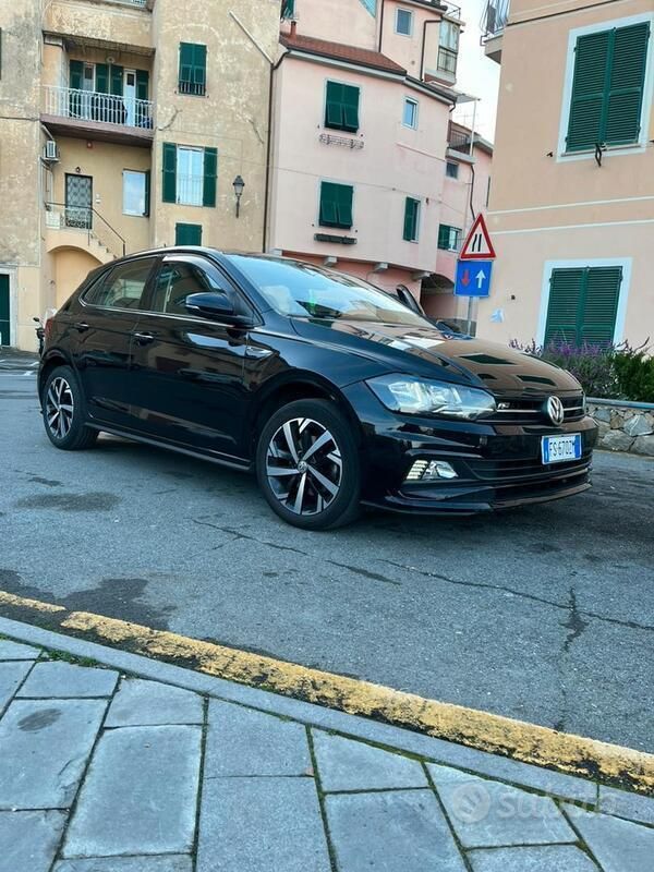 Usata VW Polo R-line 95 CV (69 kW) 2018 Nero Berlina