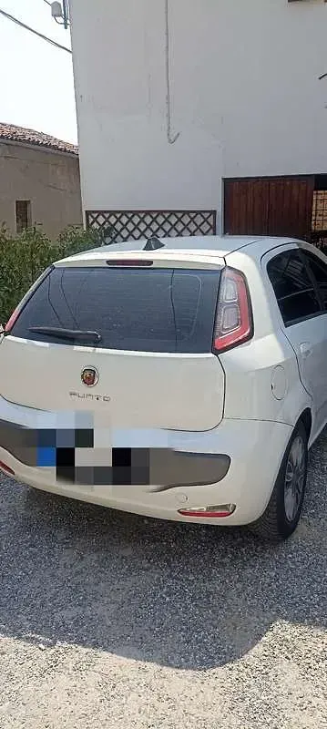 Usata Fiat Punto Evo Dynamic 75 CV (55 kW) 2012 Utilitaria