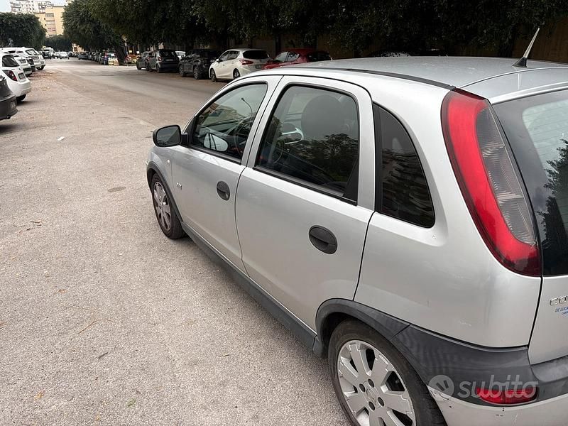 Usata Opel Corsa 2003 Utilitaria