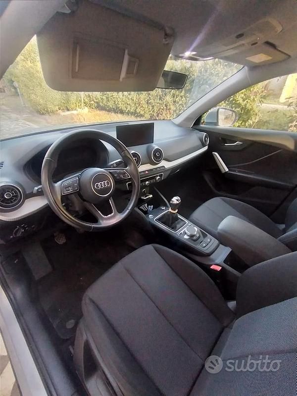 Usata Audi Q2 Admired 116 CV (85 kW) 2022 Grigio SUV