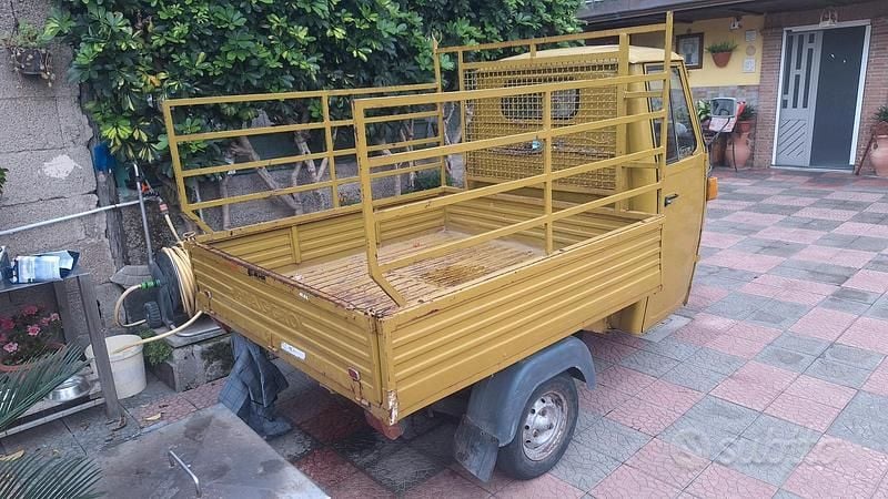 Usata Piaggio APE 1970 Giallo Utilitaria