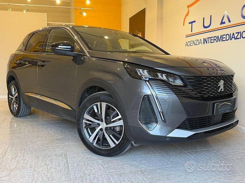 Usata Peugeot 3008 Allure 131 CV (96 kW) 2024 Grigio SUV