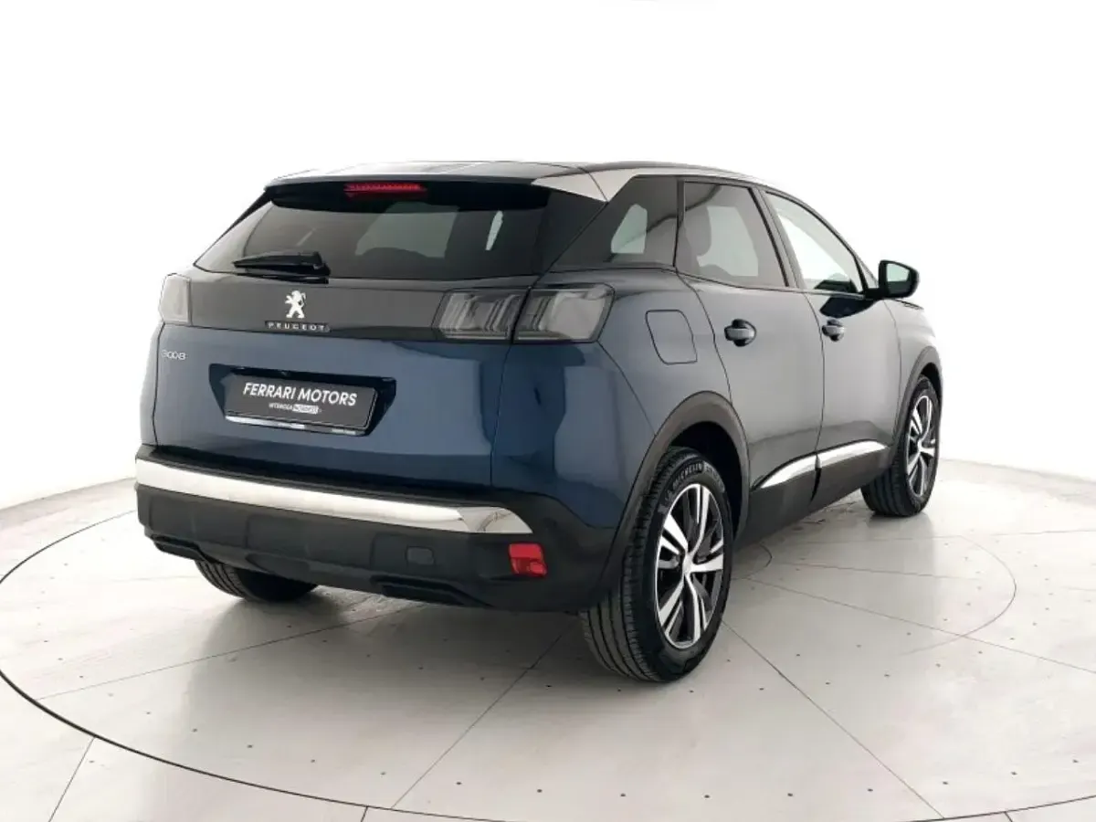 Usata Peugeot 3008 Allure 130 CV (95 kW) 2023 Blu SUV