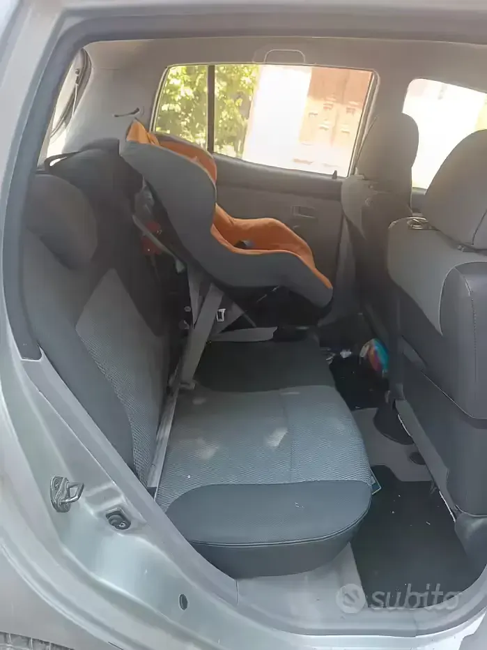 Usata Kia Picanto 61 CV (44 kW) 2007 Grigio Utilitaria
