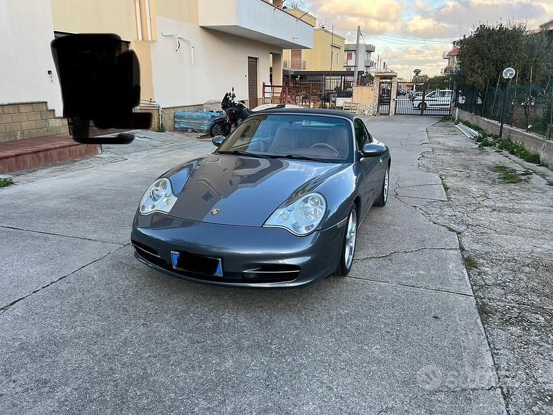 Grigio Usata 2003 Porsche 911 Carrera 4 Cabriolet Cabrio | 49.000 € (Buon prezzo) - Immagine 1/4